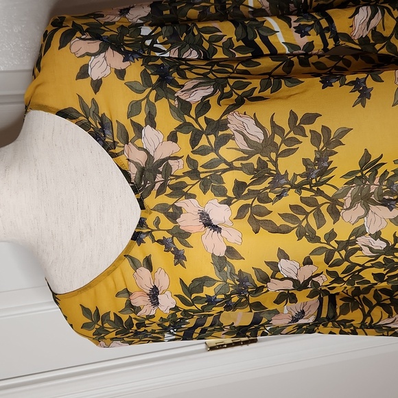 Cabi Scene Blouse Gilded Floral #5518  Size XS NWT - Picture 2 of 12